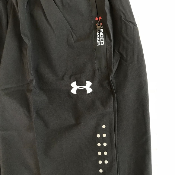 Under Armour Men Athletic shorts - Picture 5 of 8